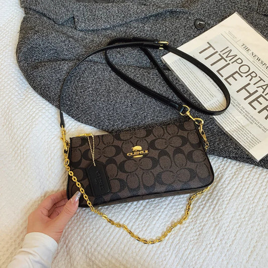 حقيبة أنيقة Cleva مستوحاة من Coach
